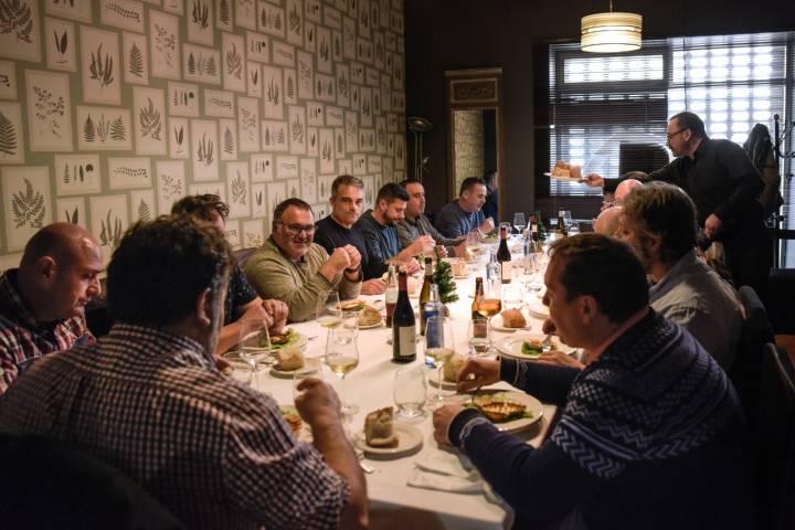 En el restaurante más antiguo de Galicia también se puede comer en grupo.