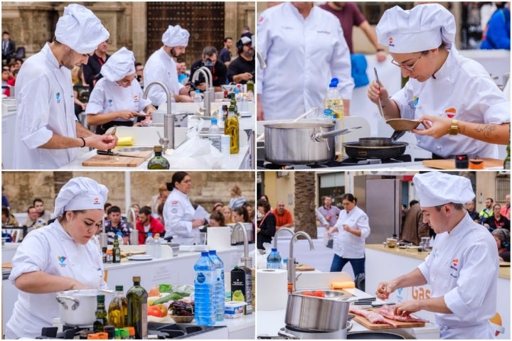 Durante dos horas, los estudiantes han elaborado sus recetas siempre pendientes del reloj.