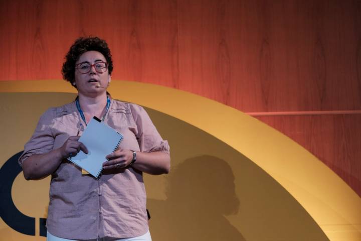 Silvia Peláez, de la quesería 'Quesos y Besos' durante su intervención en el foro.