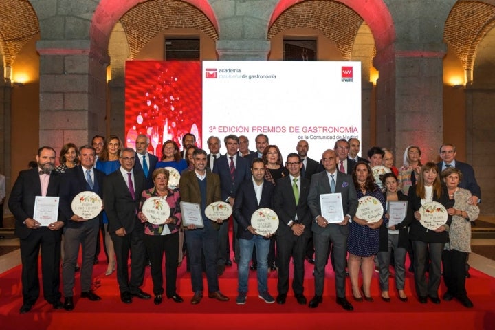 La foto de familia de todos los premiados de la noche.