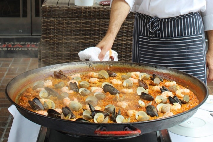 Comida a domicilio en Washington DC: César Mayorga (paella, apertura)