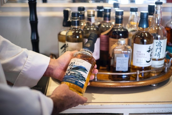 Selección de whisky japoneses en La Taberna de Mike Palmer