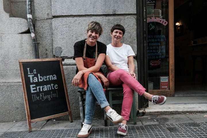 Elena Vega y Jopi Hidalgo abrieron esta taberna hace ya ocho años.