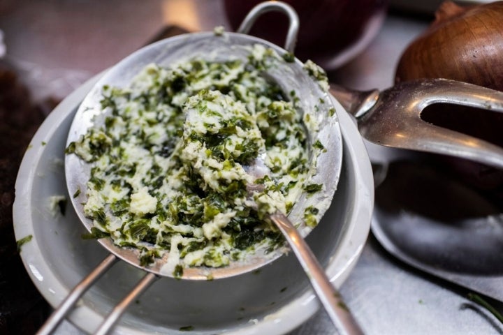 Mantequilla de lechuga de mar para acompañar unas ricas zamburiñas.