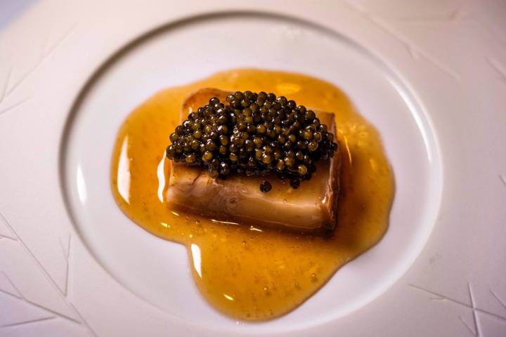 Nuevos platos de 'Atrio' (Cáceres): flan de papada con caviar