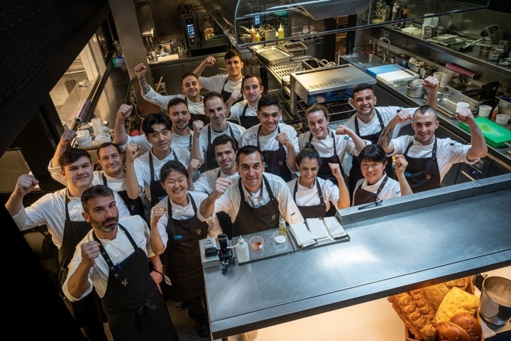 Los nuevos platos de Lasarte. Equipo