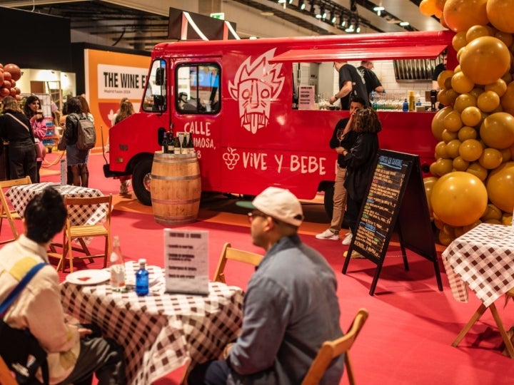 El 'foodtruck' y las mesas de 'La Caníbal' (Madrid, Solete Guía Repsol) ha sido uno de los centros neurálgicos del congreso. 