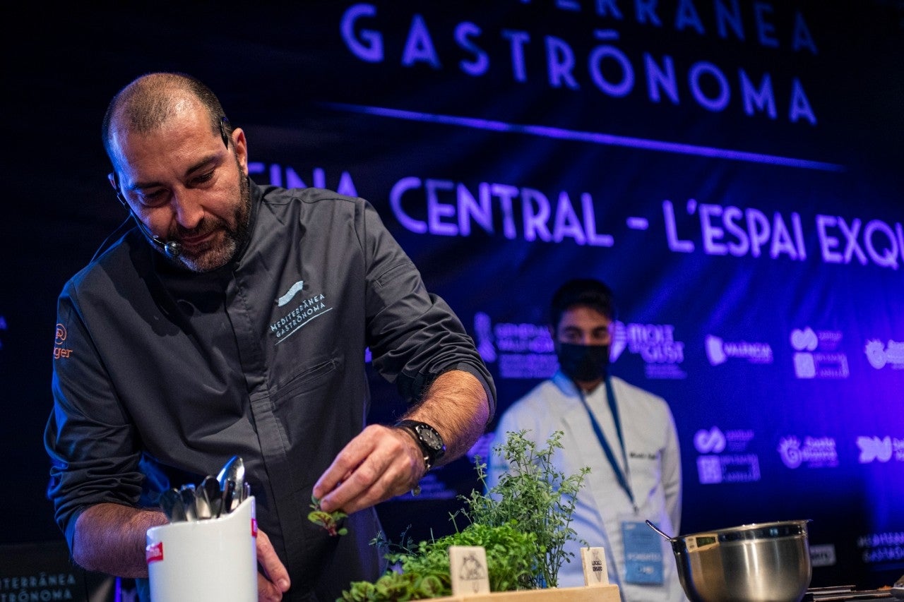 David López, de 'Local de Ensayo', mostró algunas de sus técnicas en 'Mediterránea Gastrónoma 2021'.