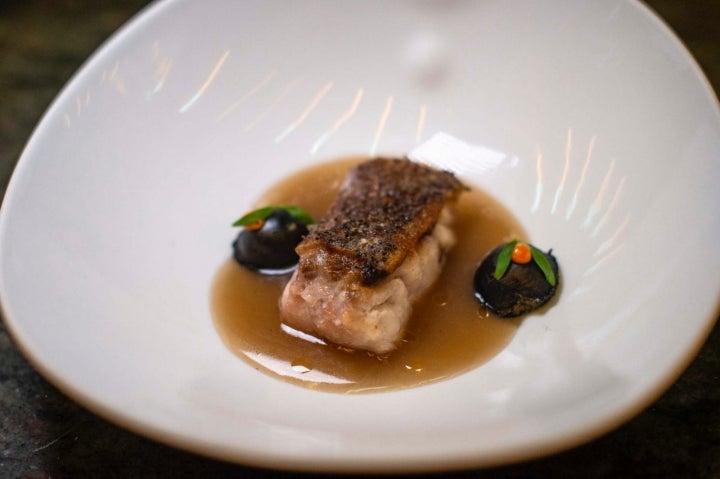 Restaurante 'A Barra': pescado de roca, tortilla de maiz infusionada, aceite de chiles y mayonesa achiote