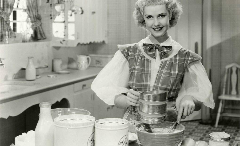 Mujer cocinando. Foto: Shutterstock.
