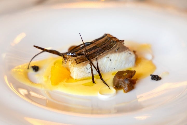 Ensalada malagueña elaborada con pez limón