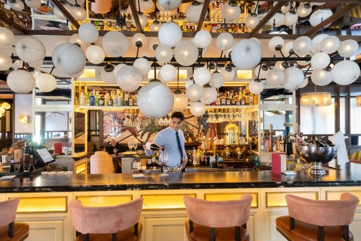 Barra del restaurante Promesa, en Málaga