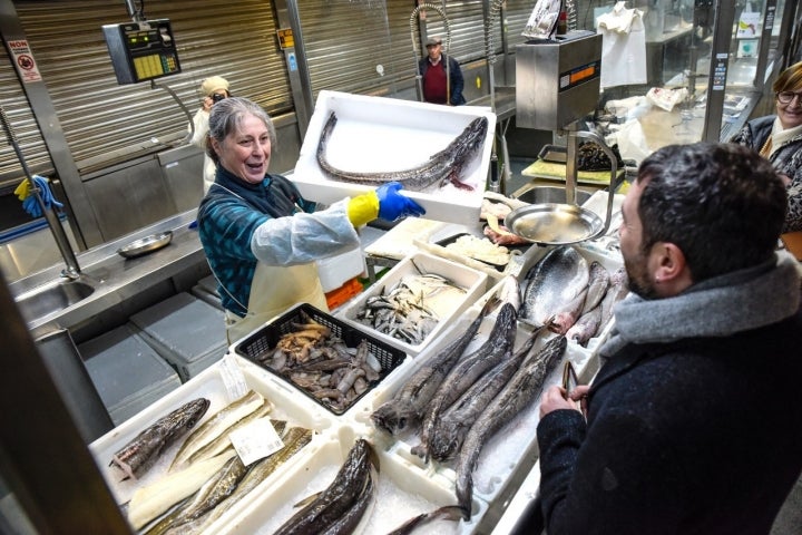 La apuesta por el pescado del día es de toda lógica en este enclave gallego.