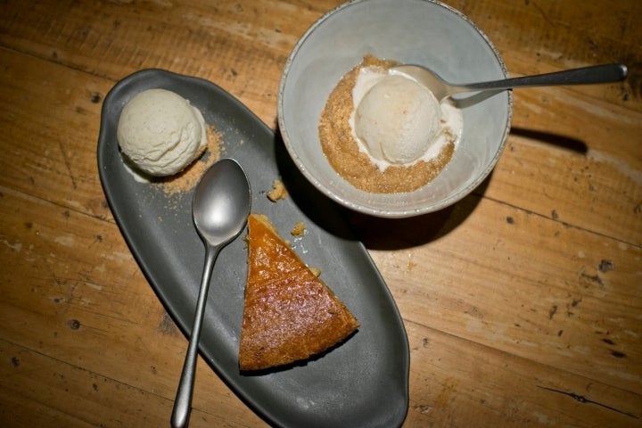 Helado de sidra y pastel de Rafa Gorrotxategi.