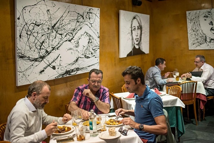 Restaurante Asturianos. Salón. Foto: Alfredo Cáliz