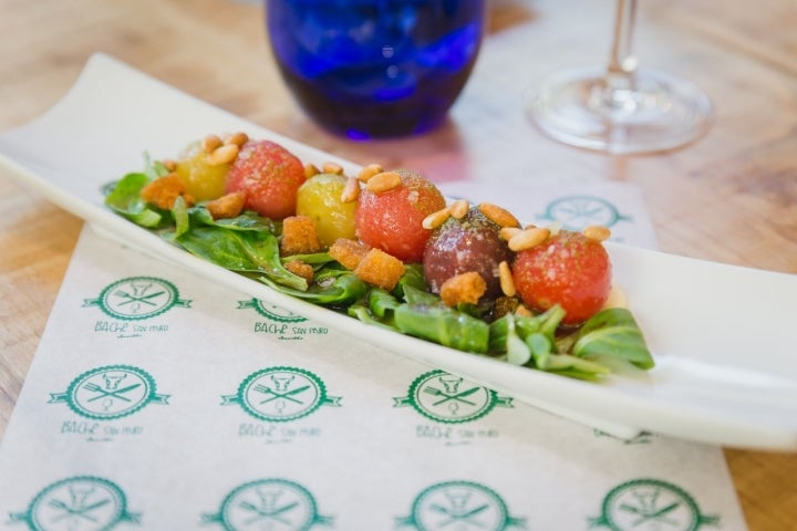 Los tomatitos pelados son, por supuesto, de la sierra gaditana.