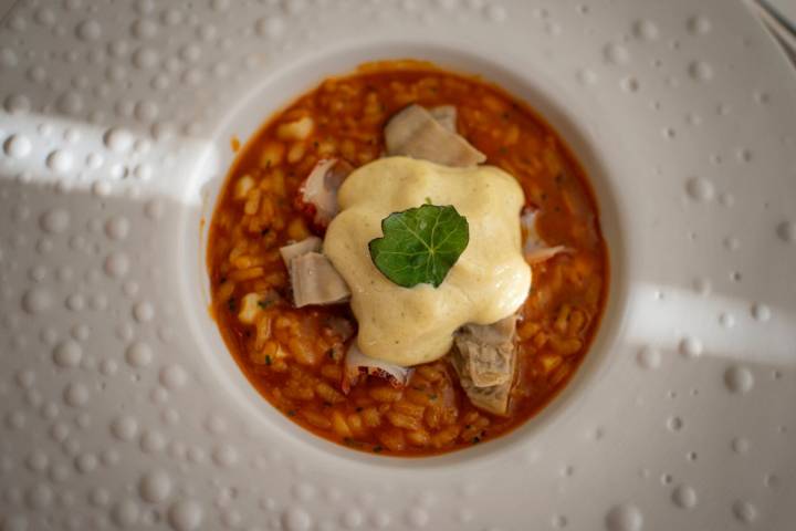Restaurante 'Beat' (Calpe, Alicante): arroz con ostrón, calamar, pulpo y una salsa holandesa de algas