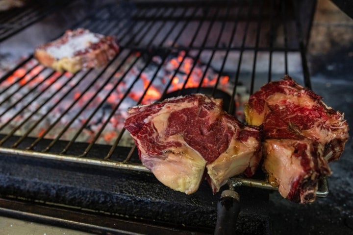 Se prepara la carne parecido a como se hace en 'Casa Julián'. 