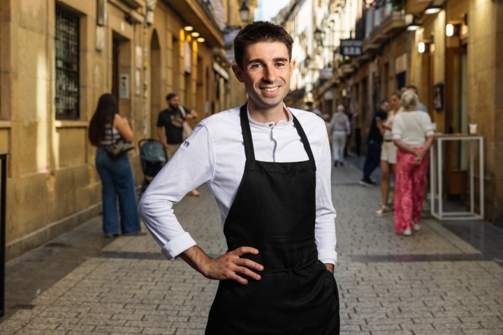 Iker Iriarte en la infinita calle Fermín Calbetón.