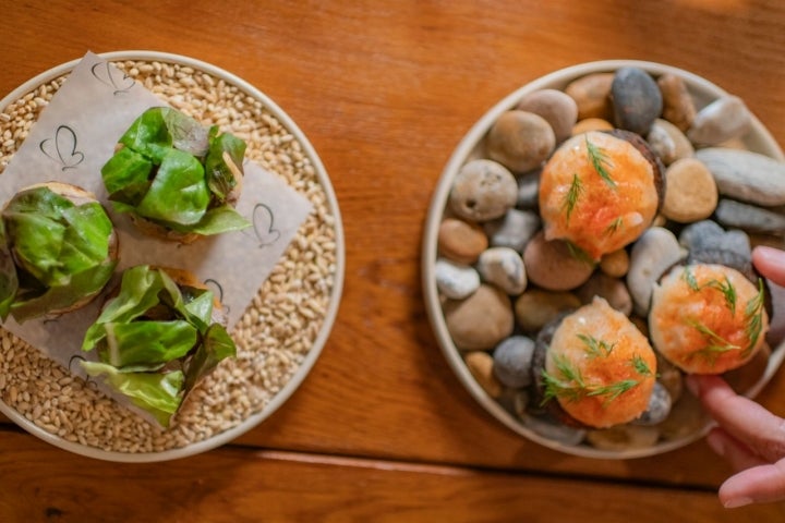 Dos snacks del restaurante Bolboreta de Madrid.