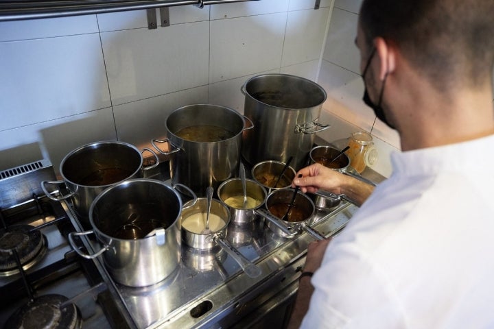 Cocina restaurante cala