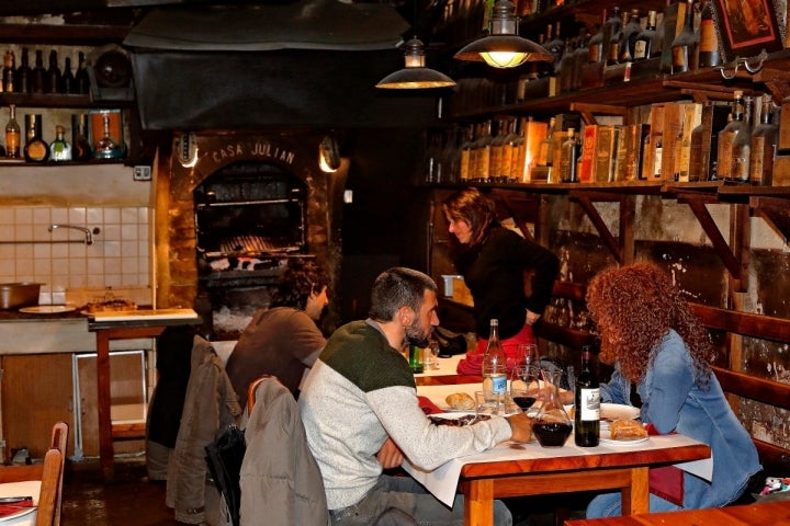 Ambiente en el restaurante 'Casa Julián'.