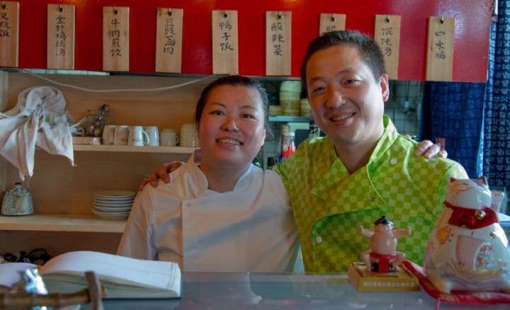 JunMei y Yunging Yin en el restaurante. Foto: Olivia Segarra