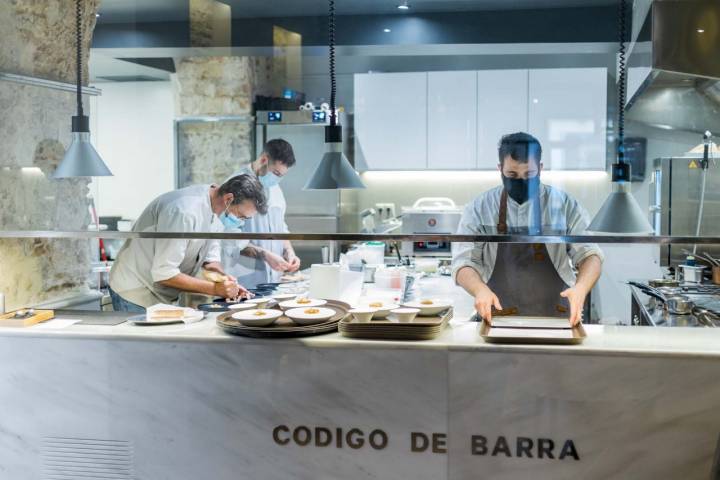 La cocina del restaurante Código de Barra