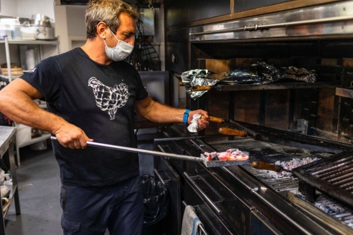 Restaurante 'La Vaquería' (Campello): Sebastián Abad con el fuego