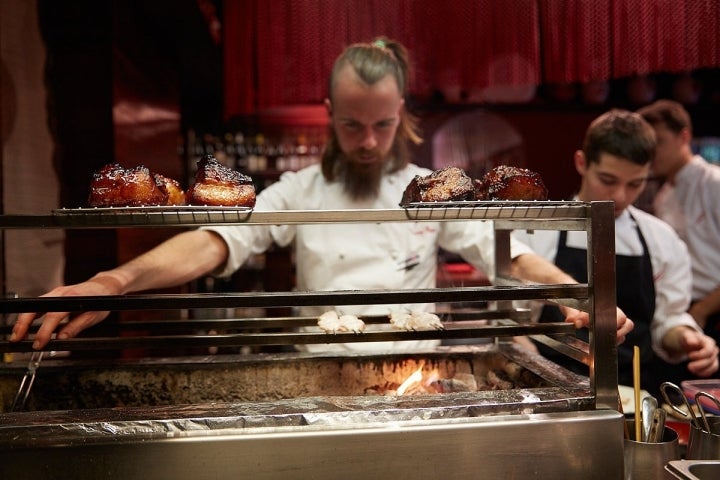 Todo listo y bien cuidado en la parrilla.