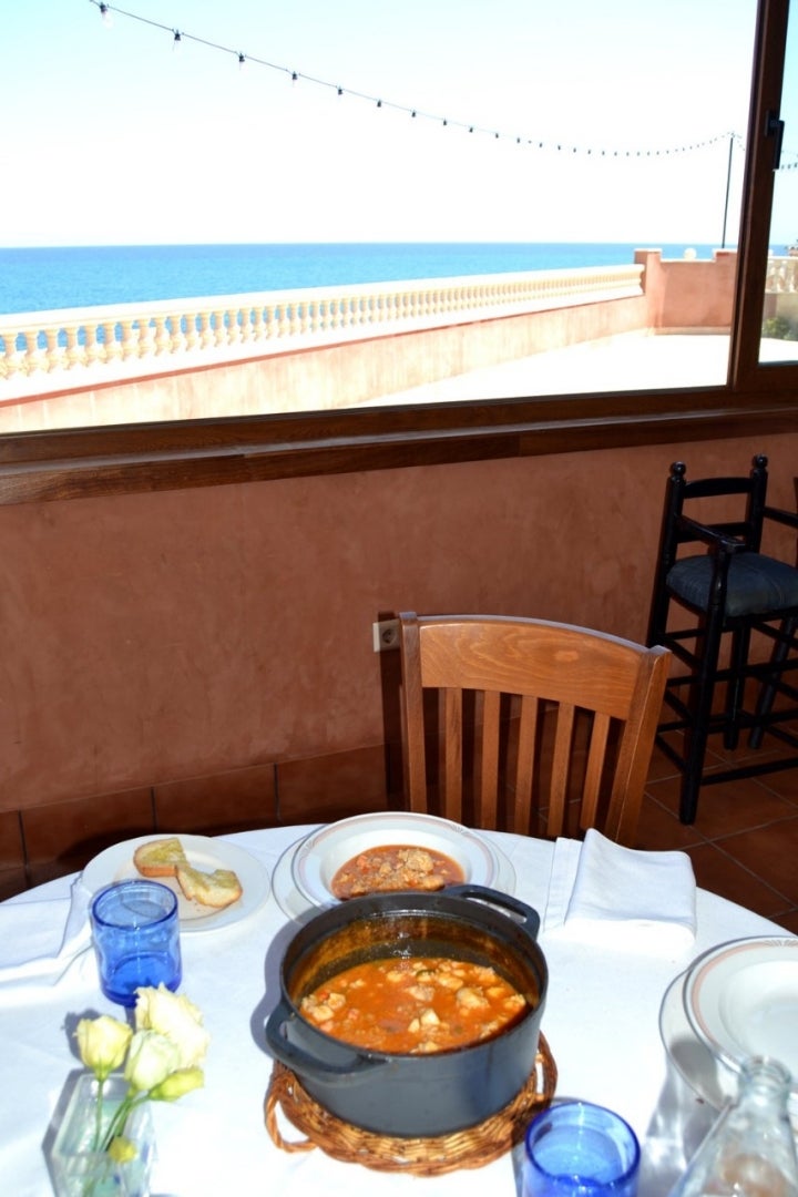 Un buen arroz caldoso y unas vistas que son una delicia. Foto: A.M.