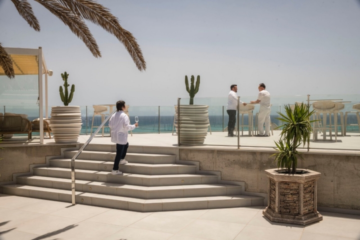 Terraza del restaurante El Pellizco by Rigoberto Almeida (Fuerteventura).