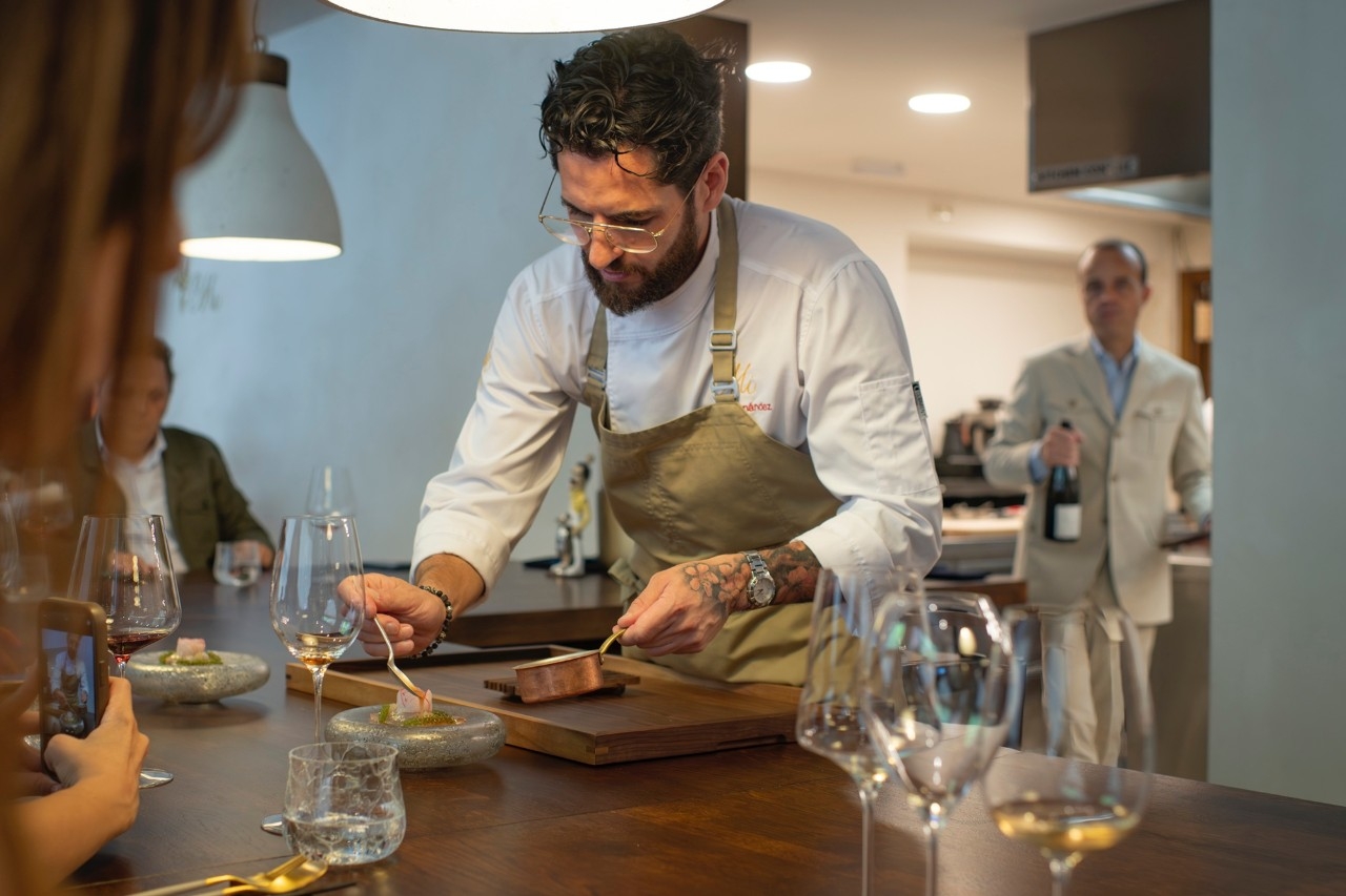Cocina nórdica y coreana en la barra más deseada de Chamberí