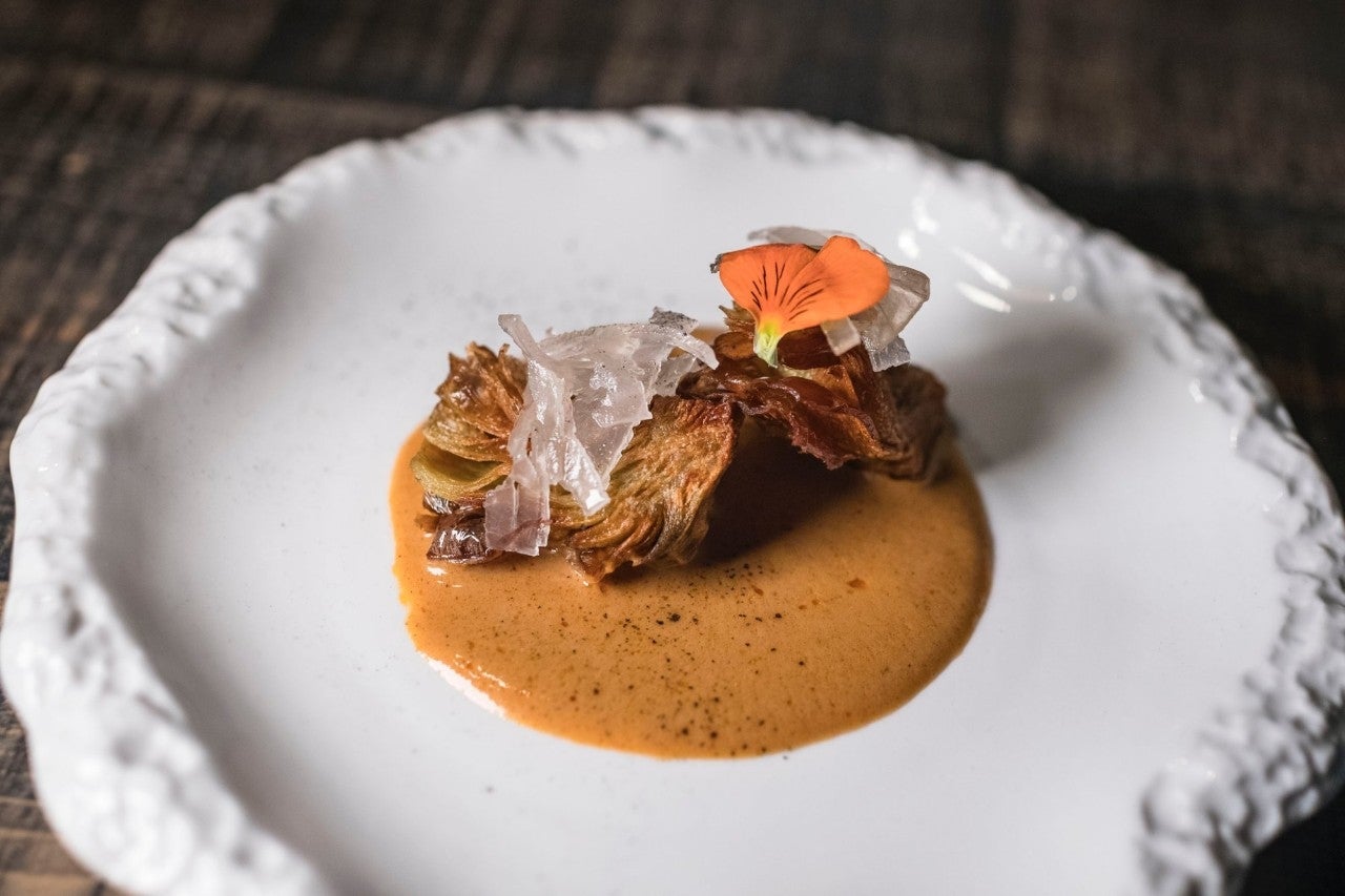 Alcachofa confitada y natilla de sobrasada d'Ontinyent del restaurante Farigola&Menta (Valencia):