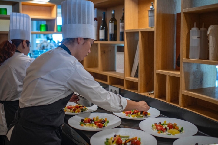 Trabajo en la cocina del restaurante Fontané de los hermanos Roca.