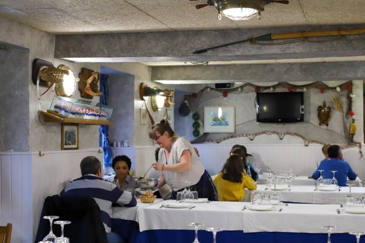 Restaurante 'Hermandad de Pescadores' (Hondarribia): comedor (apertura)