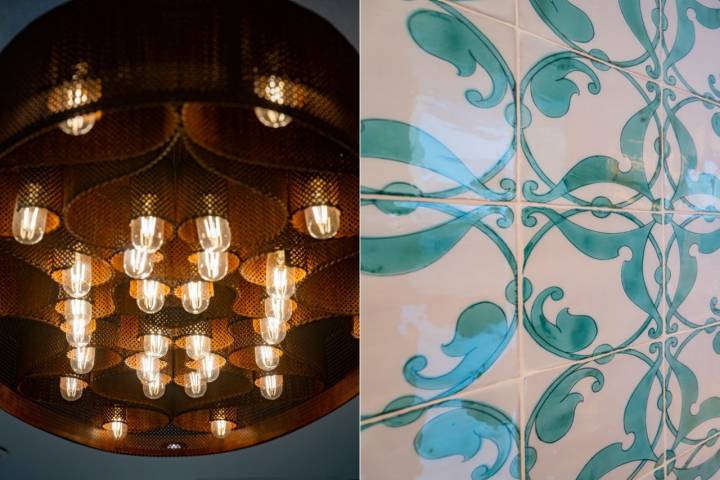 Lámpara de hierro y azulejos hidráulicos del restaurante Leartá (Sevilla)