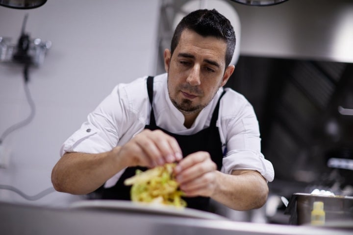 Desde hace más de una década, José Vallejo tomó el relevo generacional al frente de la cocina.