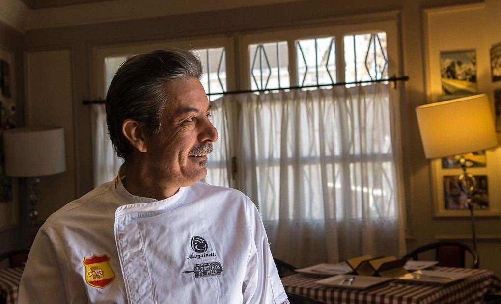 Jesús Marquina, en su restaurante de Tomelloso.