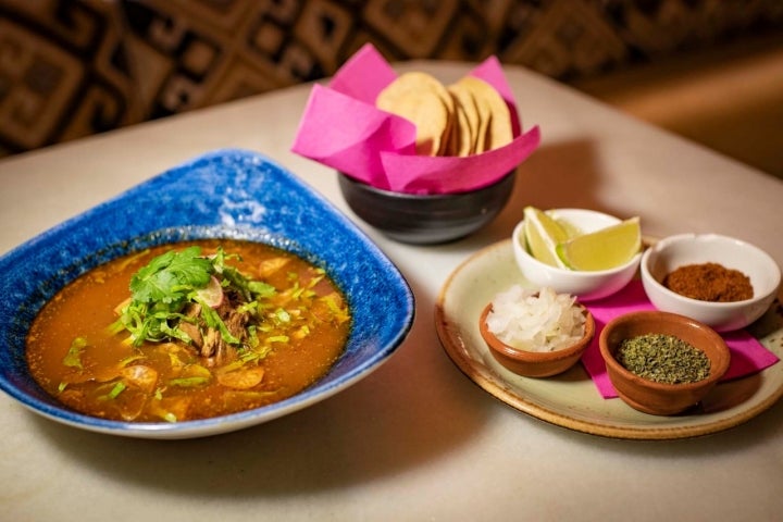 Pozole rojo. Recetas Navidad México