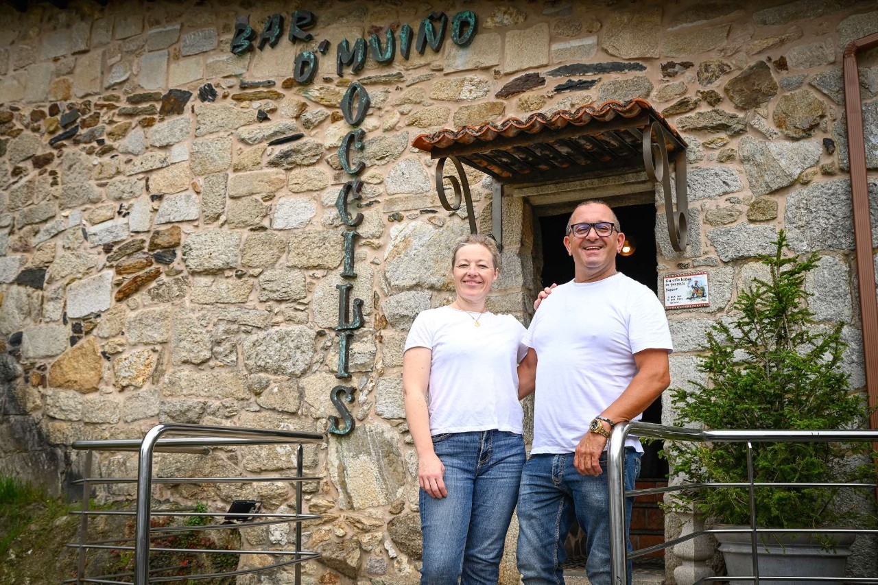 El latido de un molino de 200 años que cocina sus raíces
