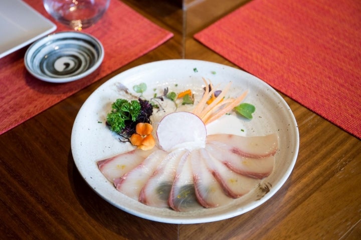 Tiradito de hamachi.