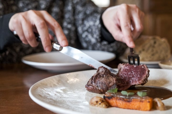 Ciervo con calabaza y calbote.