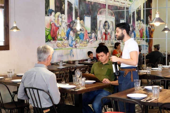 En la pizzería 'Eccolo' también se cuida la decoración.