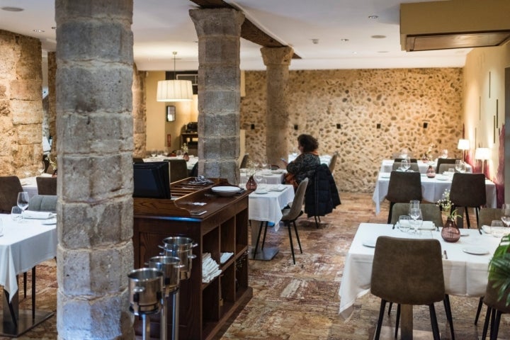 La sala está acorde con la zona monumental donde está Doña Negra.