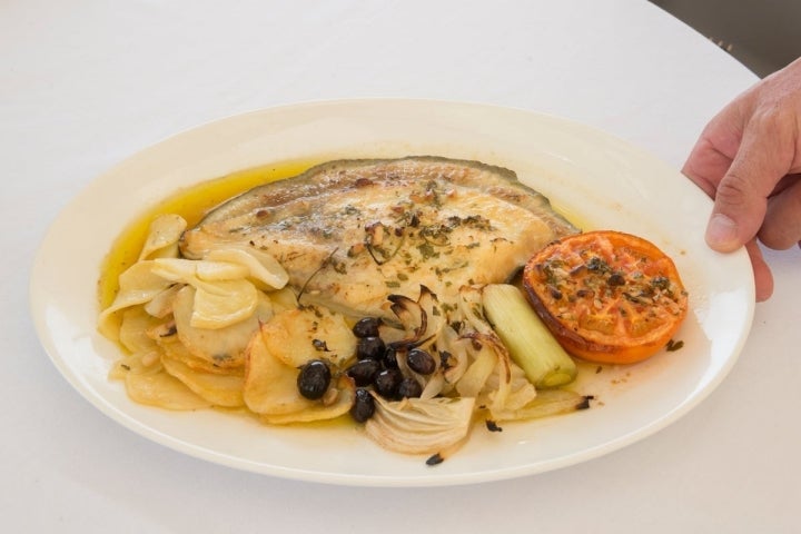 Rodaballo al horno, porque un buen producto no precisa nada más.