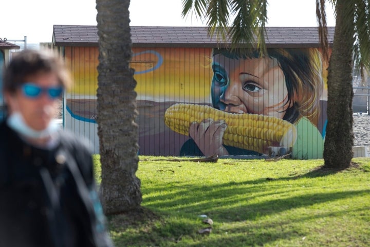 Uno de los murales que podemos encontrar en este antiguo barrio de pescadores.