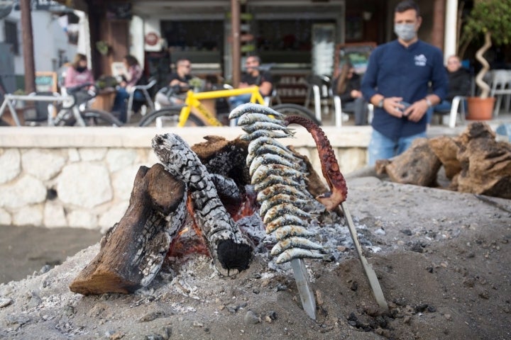 Los restaurantes de Pedralejo combinan la tradición del espeto con cocina de vanguardia.