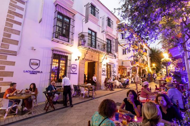 Restaurante Thaissence Marbella calle
