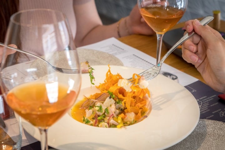 Ceviche de corvina y maracuyá. 